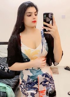 Akansha - escort in Dubai Photo 1 of 3