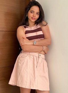 Akansha Indian - puta in Dubai Photo 1 of 7