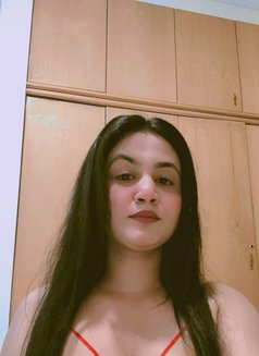 Akansha Indian Model - puta in Abu Dhabi Photo 3 of 7