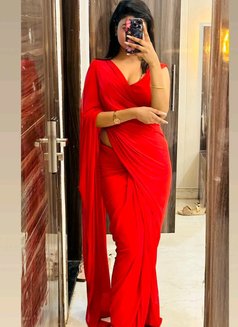 Akansha. Real Meet and Cam Session - escort in New Delhi Photo 2 of 8