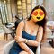 Akansha. Real Meet and Cam Session - puta in New Delhi Photo 2 of 14