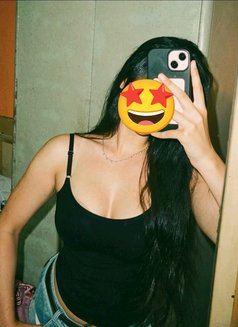 Akansha. Real Meet and Cam Session - escort in New Delhi Photo 4 of 15