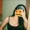 Akansha. Real Meet and Cam Session - puta in New Delhi Photo 3 of 14