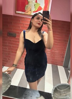 Akansha Vip Model - escort in Dubai Photo 1 of 5