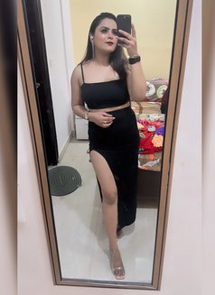 Akansha Vip Model - escort in Dubai Photo 2 of 5