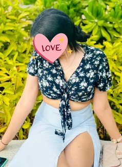 Akarsha Available Meet & Cam - puta in Colombo Photo 4 of 9