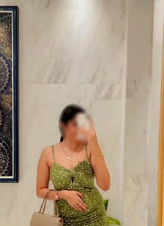 Akarsha - escort in Colombo Photo 4 of 9