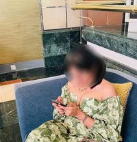 Akarsha - escort in Colombo