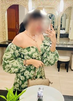 Akarsha - puta in Colombo Photo 4 of 7