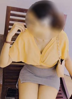 Akarsha - puta in Colombo Photo 6 of 7