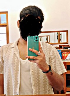 Akash - Acompañantes masculino in Kolkata Photo 2 of 3