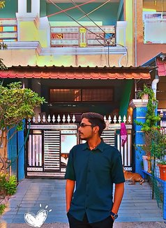 Akash - Male escort in Bhopal Photo 2 of 6