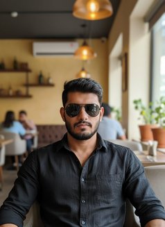 Akash body massager - Male escort in Candolim, Goa Photo 3 of 5