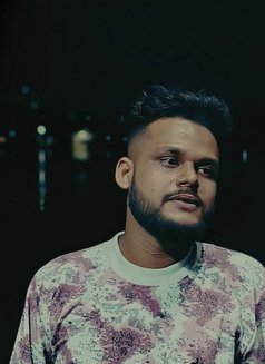 Akash - Male escort in Kolkata Photo 3 of 4