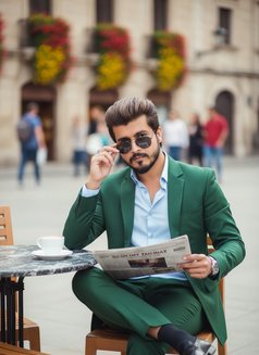 Akash Khan - Male escort in Dubai Photo 3 of 8