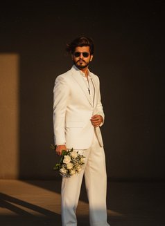 Akash Khan - Male escort in Dubai Photo 5 of 8