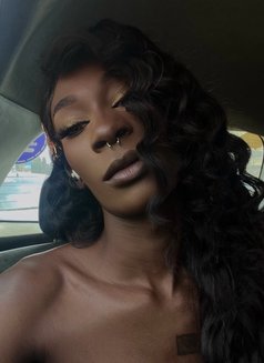 Akasha - Transsexual escort in Nairobi Photo 6 of 10
