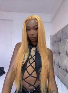 Akasha - Transsexual escort in Nairobi Photo 2 of 6