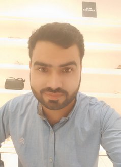 Akeel - Intérprete masculino de adultos in Lahore Photo 1 of 1