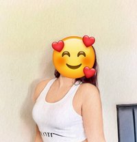 Akeshi - escort in Colombo