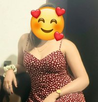 Akeshi - escort in Colombo