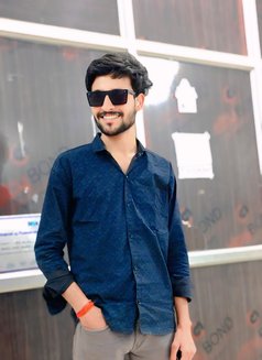 Akhil Singh - Acompañantes masculino in Mumbai Photo 18 of 27