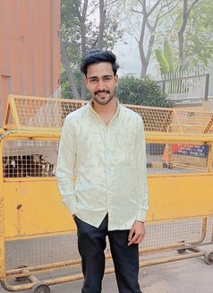 Akhil Singh - Acompañantes masculino in Mumbai Photo 22 of 27