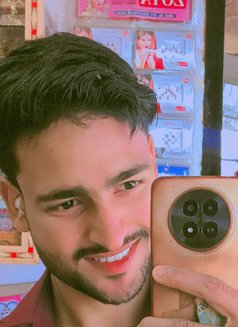 Akhil Singh - Acompañantes masculino in Mumbai Photo 23 of 27