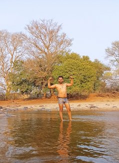 Akhshit verma ' Escorts only female - Acompañantes masculino in Candolim, Goa Photo 8 of 8