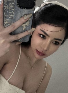 Aki - adult performer in Taipei Photo 5 of 7