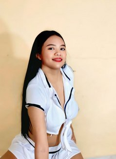 Akie - escort in Manila Photo 5 of 16