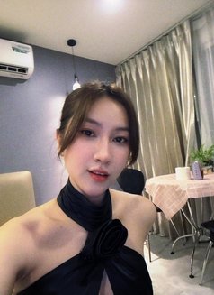 Akiko - escort in Bangkok Photo 1 of 5