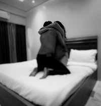 Meet Akila TheBoyNextDoor WhoSteals Ur ❤ - Acompañantes masculino in Colombo