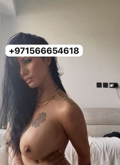 Akira- MILF 45-not young but GOLD - puta in Dubai Photo 6 of 12