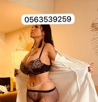 Akira - Milf Fillipina Ready 2 Suck/Fuck - puta in Dubai Photo 24 of 27