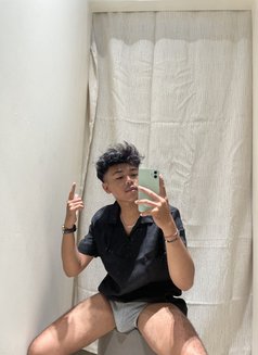 Akkandrean - Acompañantes masculino in Bali Photo 6 of 6