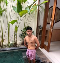 Akkandrean - Acompañantes masculino in Bali