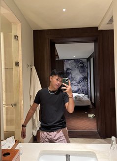 Akkandrean - Male escort in Bali Photo 3 of 13
