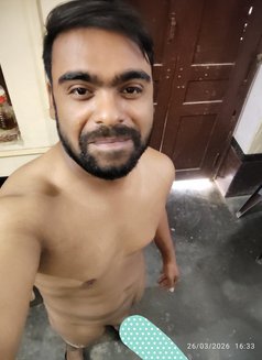 Akki Bisexual - Male adult performer in New Delhi Photo 4 of 14