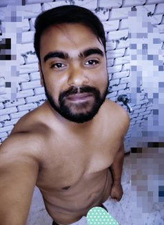Akki Bisexual - Male adult performer in New Delhi Photo 7 of 14