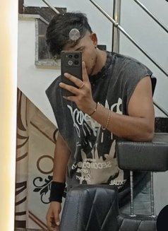 Akki - Male escort in Dehradun, Uttarakhand Photo 1 of 1