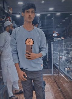 Akki - Male escort in Mumbai Photo 5 of 6