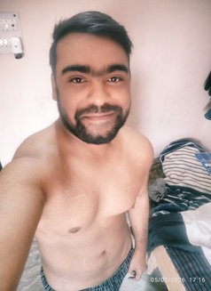 Akki - Male adult performer in New Delhi Photo 2 of 3