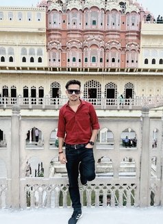 Akki - Male escort in Noida Photo 9 of 14