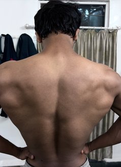 Aakashhh - Male escort in Pune Photo 7 of 12