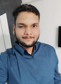 Akky - Male escort in Mumbai Photo 1 of 3