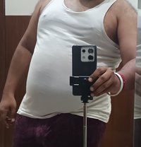 Akn - masseur in Ludhiana