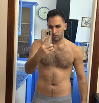 Akonforya - Acompañantes masculino in Baku