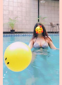 Akriti video call is available here - puta in New Delhi Photo 5 of 7
