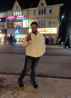 Aks - Male escort in New Delhi Photo 4 of 7